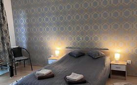 Fai Avantgarden Retreat